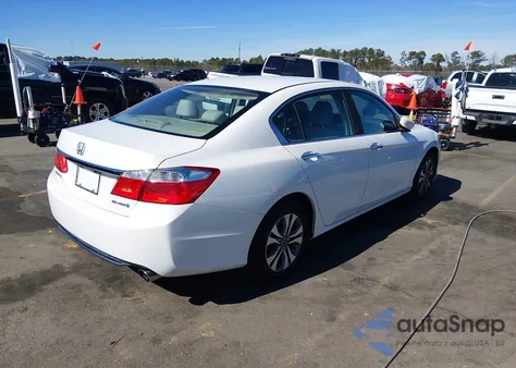 2015 Honda Accord Lx z USA, uszkodzony, nr VIN 1HGCR2F33FA275348